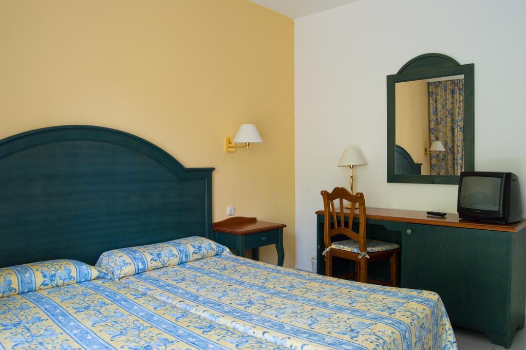 Es Pi 2 Hotel Bãi biển Bãi biển Playa Migjorn Phòng bức ảnh